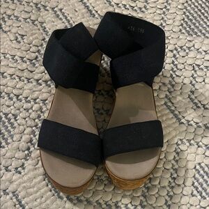 CHARLESTON SHOE CO. Navy Blue Elastic Strap Wedge Sandals